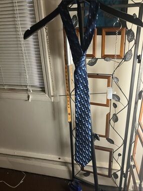Blue Geometric Pattern Men's Tie
